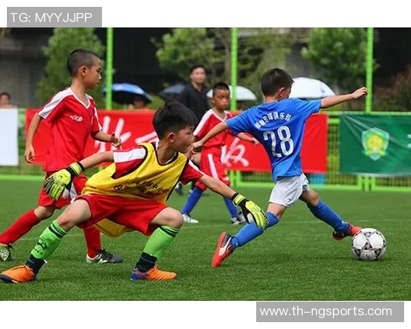 足球教练D证报考指南及注意事项详解助你顺利通过考试